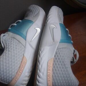 Nike Renew In-Season TR 10 Pure Platinum Metallic Silver Women's sz 10
